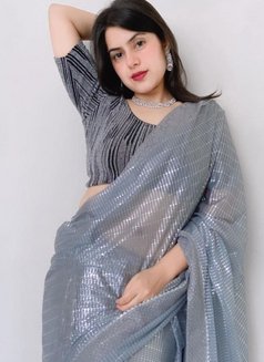 Komal Escort Real Meeting in Gurgaon - escort in Gurgaon Photo 2 of 3