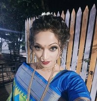 Komal - Transsexual escort in Pune
