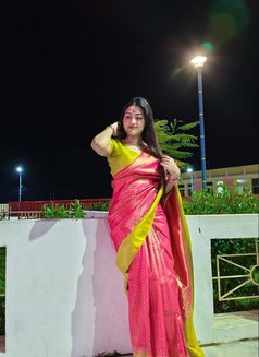 Fully independent ( meet&cam) - puta in Hyderabad Photo 2 of 2