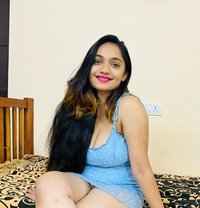 Komal Gupta - puta in Chennai