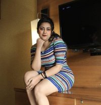 Komal Gupta - puta in Pune