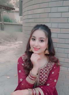 Komal Independent Escorts - escort in Dubai Photo 1 of 8