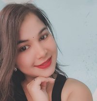 Komal Independent Girl Ac Room - escort in Noida