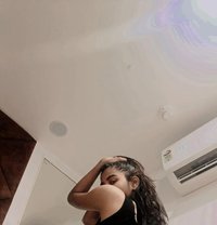 Komal Independent Girl (Incall & Outcall - escort in Noida Photo 2 of 3