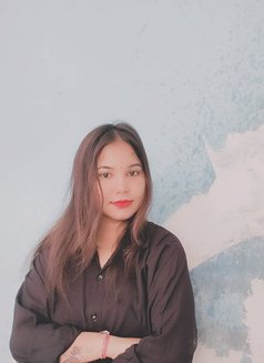 Komal Independent Girl - escort in Noida Photo 1 of 5