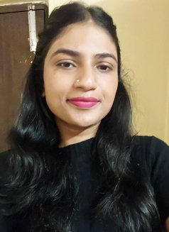 Komal Independent Girl Working in Town - escort in Kochi Photo 1 of 1