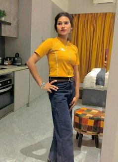 Komal Independent Girls - escort in Noida Photo 1 of 5