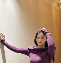 Komal - escort in Abu Dhabi
