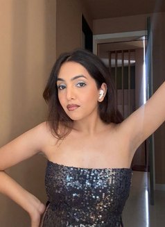 Komal - escort in Ahmedabad Photo 1 of 4