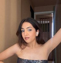 Komal - escort in Ahmedabad Photo 1 of 4