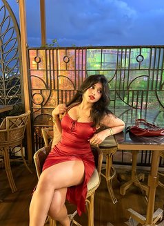 Komal - escort in Chandigarh Photo 6 of 9