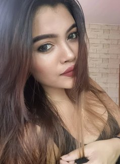 Komal - escort in Coimbatore Photo 2 of 4