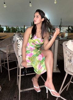 Komal - escort in Dubai Photo 2 of 4