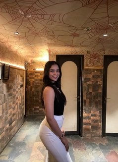 Komal - escort in Dubai Photo 5 of 6