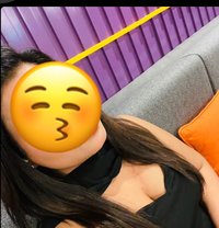 Komal - companion in Dubai