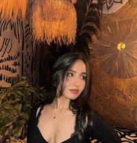 Komal - escort in Faridabad Photo 1 of 5