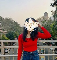Komal - masseuse in Hyderabad