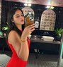 Komal - escort in Dubai Photo 1 of 5
