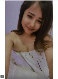 Komal - escort in Jaipur Photo 3 of 6