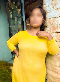 Komal - masseuse in Kathmandu Photo 1 of 1
