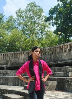 Komal - escort in Mumbai Photo 2 of 5