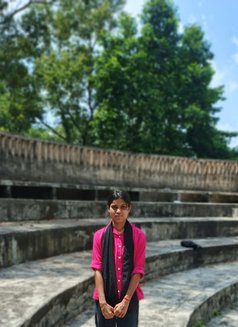 Komal - escort in Mumbai Photo 4 of 5