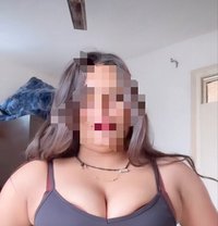 Komal - escort in Noida