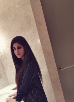 Komal Indian Girl - escort in Dubai Photo 2 of 2