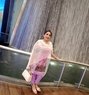 Komal Indian Housewife - puta in Dubai Photo 1 of 1