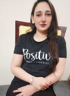 Komal Indian - escort in Dubai Photo 3 of 8