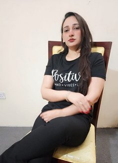 Komal Indian - escort in Dubai Photo 6 of 8