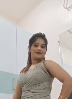 Komal INDIPENDENT (cam and real Meet) - escort in Kolkata Photo 2 of 4