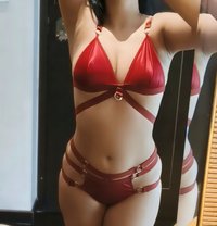 Komal -- meet & cam - escort in Pune