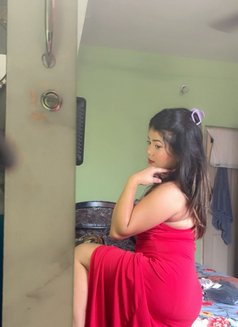 Komal - Intérprete de adultos in Bangalore Photo 5 of 10
