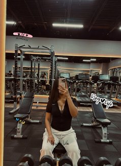 Komal - escort in Dubai Photo 4 of 12