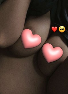 Komal - escort in Dubai Photo 6 of 12