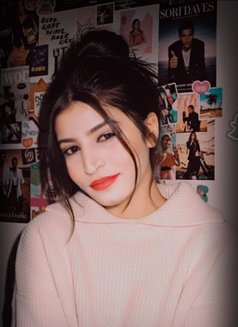 Komal Pakistani Muscat - escort in Muscat Photo 1 of 7