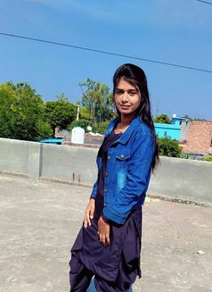Komal Panchal - escort in Kochi Photo 3 of 3