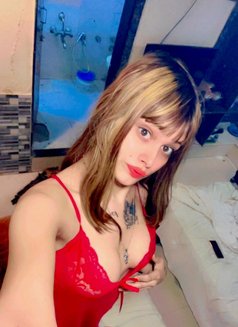 Komal Rani - Acompañantes transexual in Navi Mumbai Photo 2 of 5