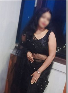 Honey Let's do cam show & sex chat - puta in Pune Photo 1 of 2