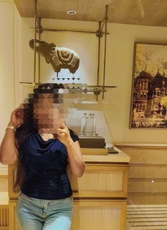 Komal Real meet.cam - escort in Mumbai Photo 3 of 4