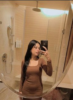 Komal real meet - escort in Hyderabad Photo 2 of 3