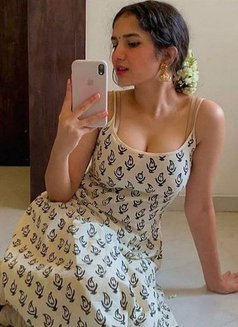 Komal Sharma - puta in Hyderabad Photo 1 of 1