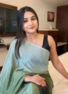 Komal Sharma - puta in Hyderabad Photo 2 of 5