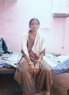 Komal Singh - puta in Mumbai Photo 2 of 2