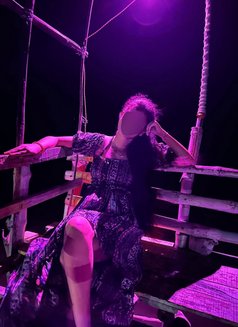 Komal ❣️cam show & real meet - puta in Pune Photo 2 of 2