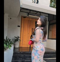 Komaljan - Transsexual escort in Dubai