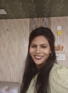 Komu cash to hand payment - escort in Thiruvananthapuram Photo 1 of 3