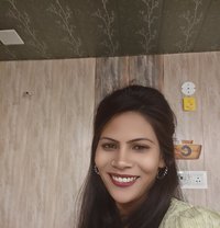 Komu Direct Cash To Hand - escort in Kochi Photo 1 of 3