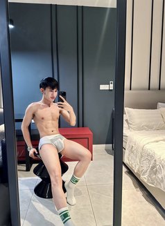 Kongla - Male escort in Bangkok Photo 2 of 4